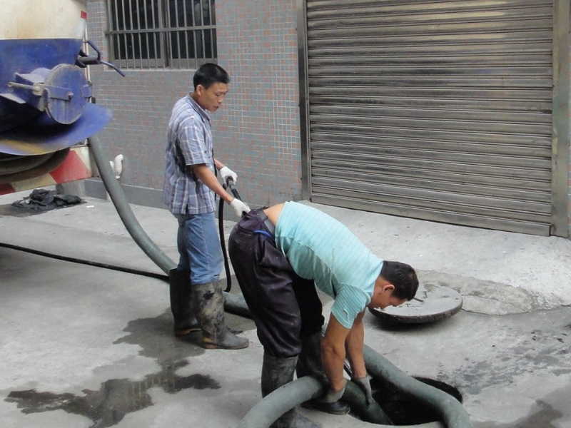 威海高区马桶疏通维修管道疏通抽化粪池快